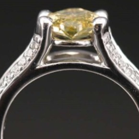 18K 1.88 CTW GENUINE-NATURAL Diamond Ring with GIA Report - Picture 4 of 11